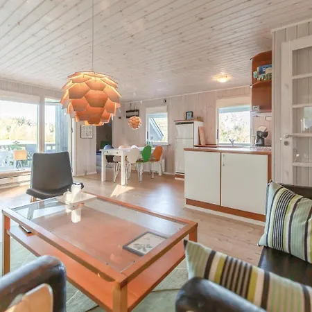 Tatil Evi Three-bedroom In *