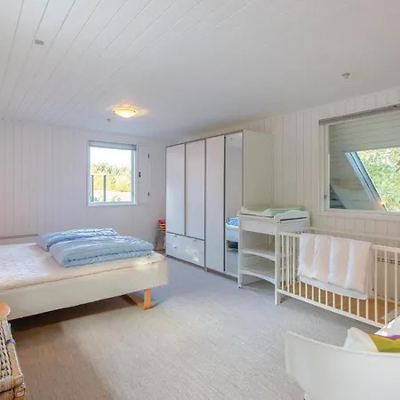 Cozy Home In Asperup With House A Panoramic View