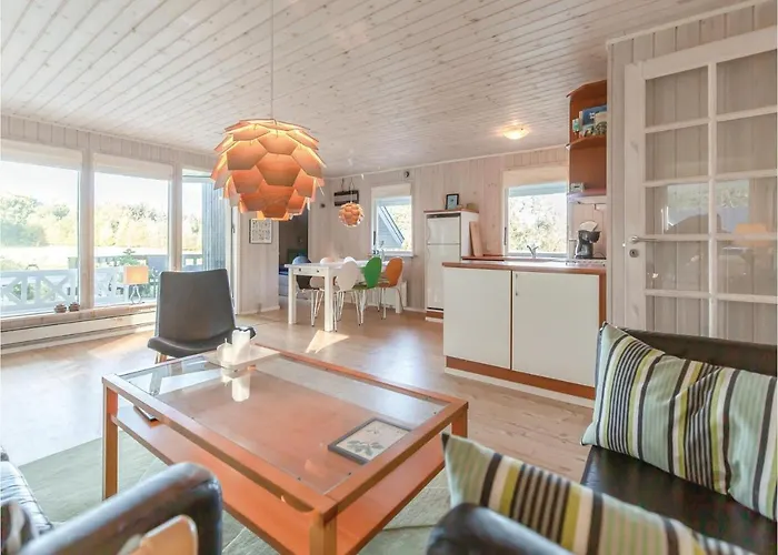 Casa vacanze Three-bedroom In *